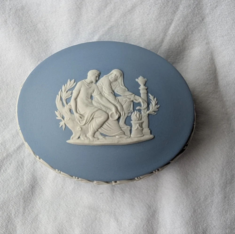 Wedgwood England Jasperware Blue Cream Detail Aesculapius Oval Trinket Box + Lid